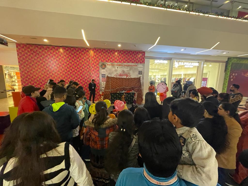 Puppet Show & Clown Visit to the Centre (24th Dec 2023)